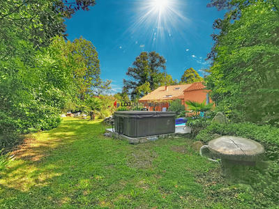 Villa - 183 m² - 4 pièces