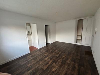 Studio - 24 m² - 1 pièce
