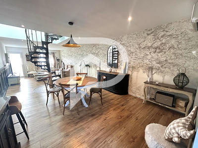 Maison - 160 m² - 3 pièces