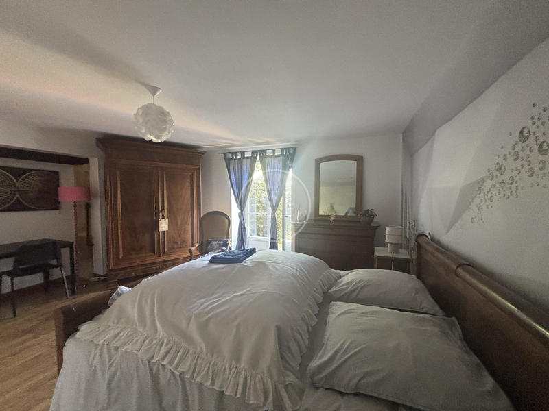 Bastide - 240 m² - 7 pièces