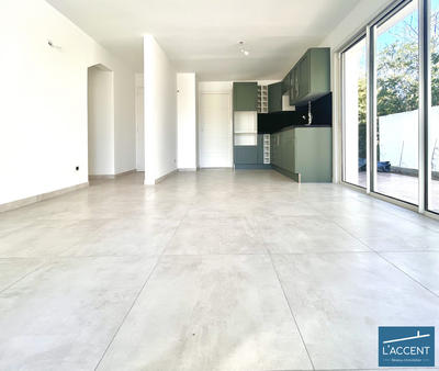 Maison - 191 m² - 6 pièces