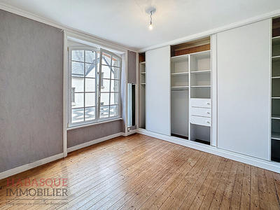 Maison - 104 m² - 6 pièces