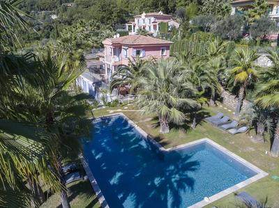 Villa - 440 m² - 10 pièces