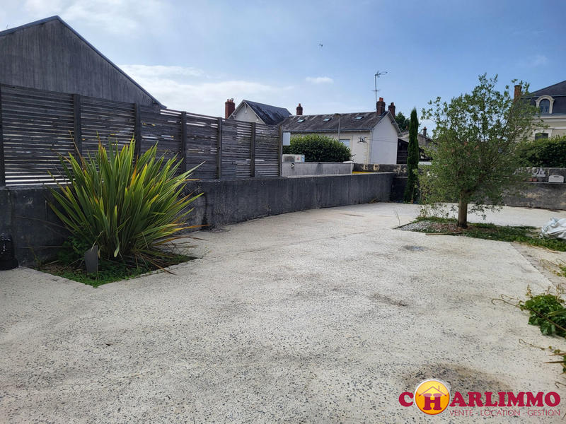 Local d'activités - 297 m² - 3 pièces