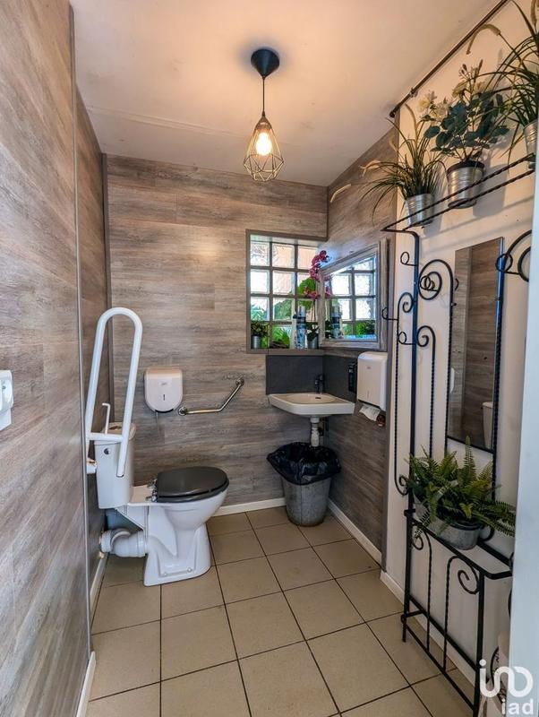 Local commercial - 144 m²