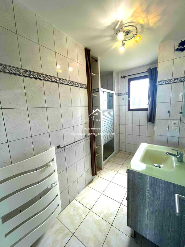 Maison - 93 m² - 4 pièces