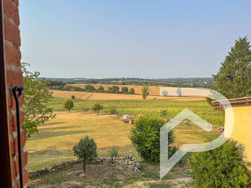 Maison - 228 m² - 7 pièces