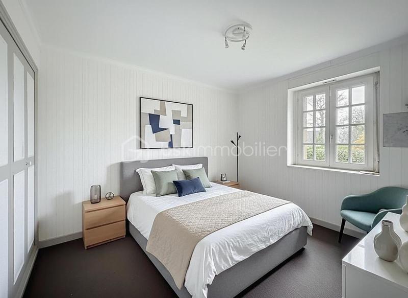 Maison - 167 m² - 7 pièces