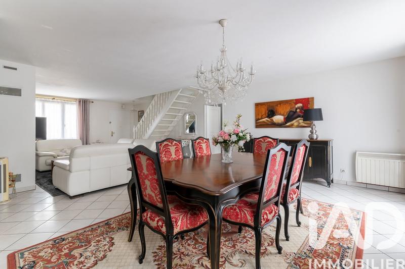 Maison - 165 m² - 6 pièces