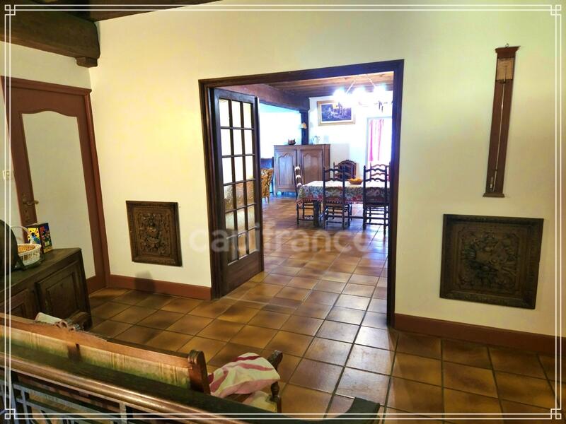 Propriété - 306 m² - 10 pièces