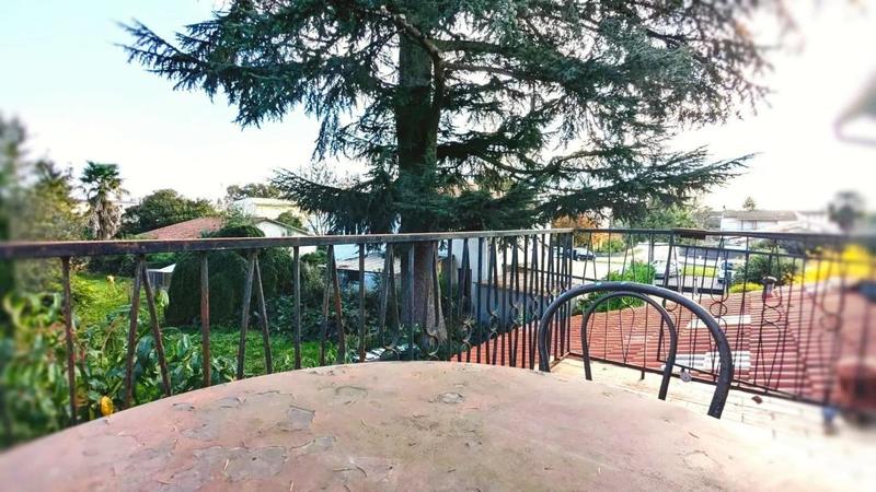 Maison - 207 m² - 10 pièces