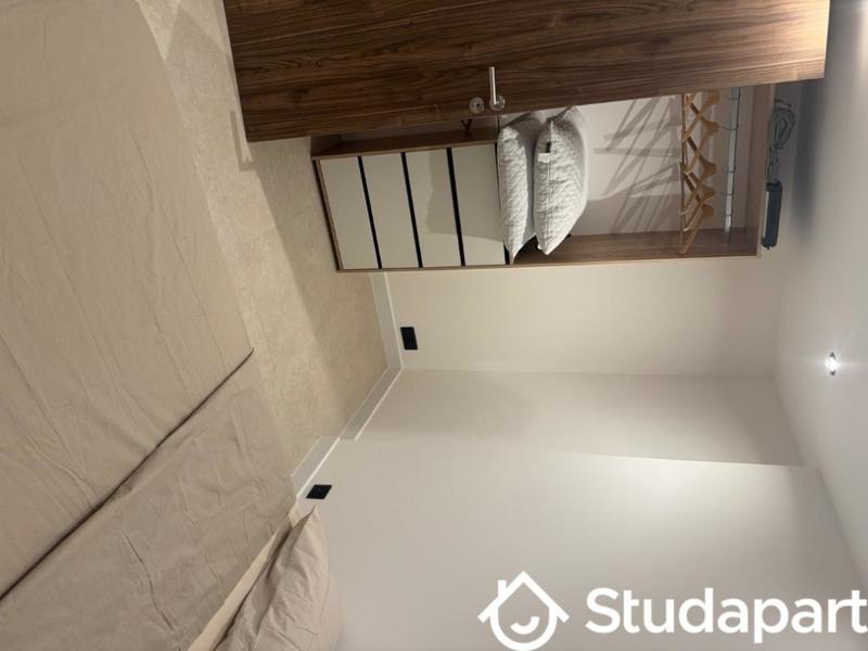 Chambre - 10 m² - 1 pièce