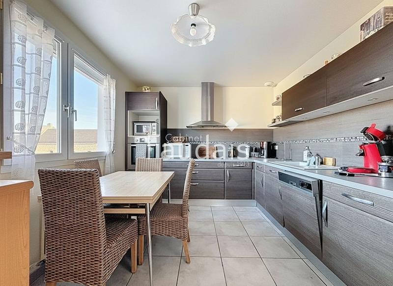 Maison - 80 m² - 5 pièces