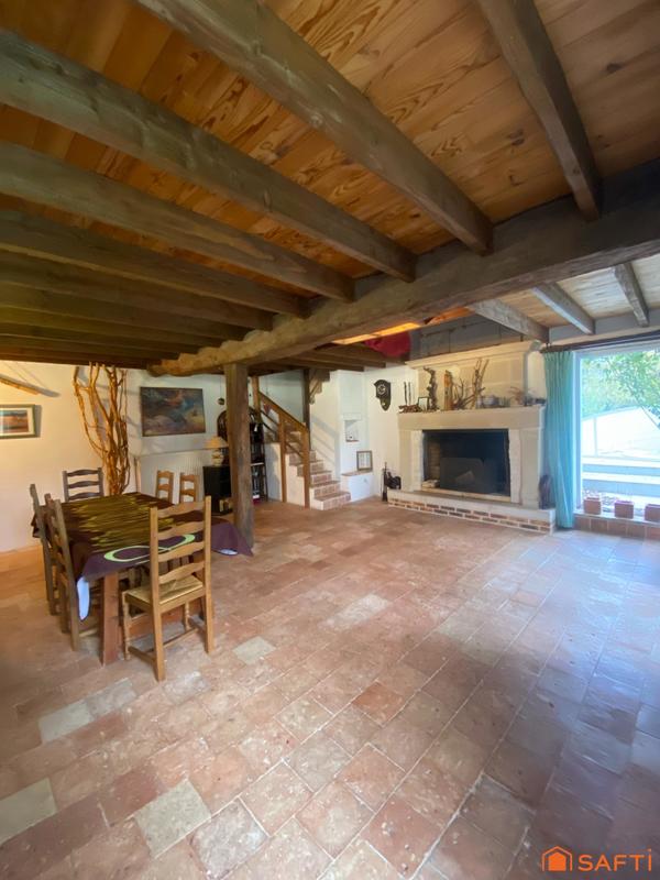 Maison - 200 m² - 12 pièces