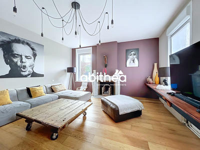 Maison - 380 m² - 13 pièces