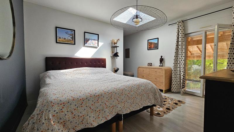 Maison - 340 m² - 12 pièces