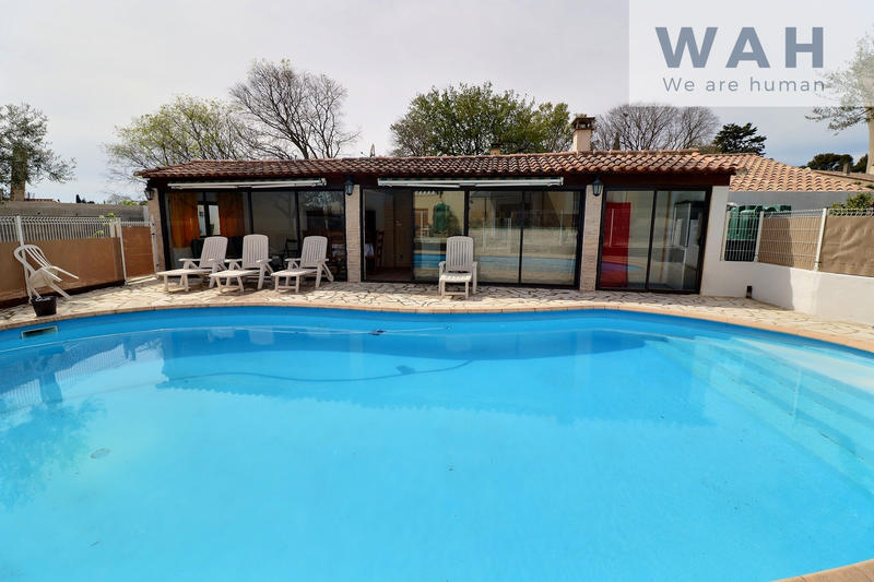 Maison - 205 m² - 7 pièces