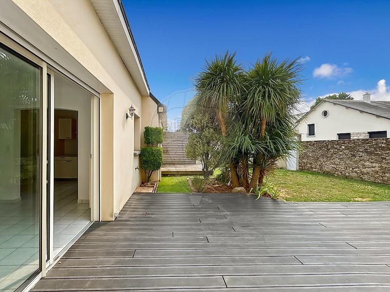 Maison - 131 m² - 6 pièces