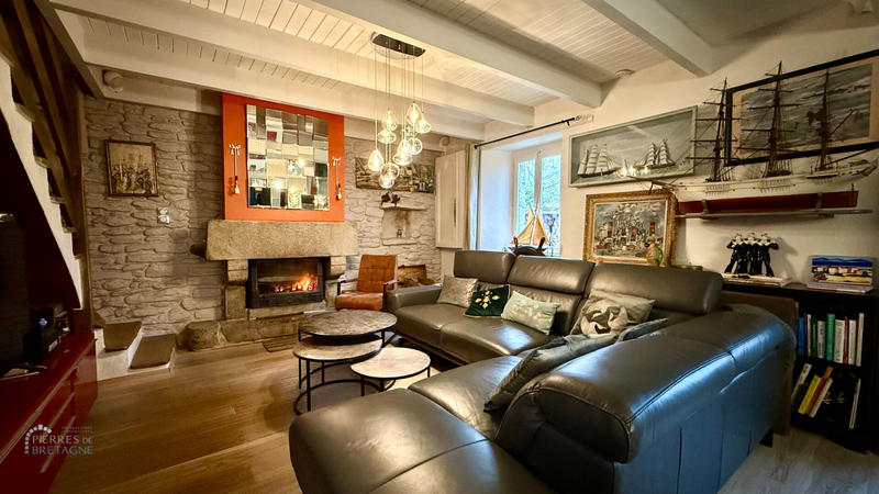 Maison - 193 m² - 10 pièces