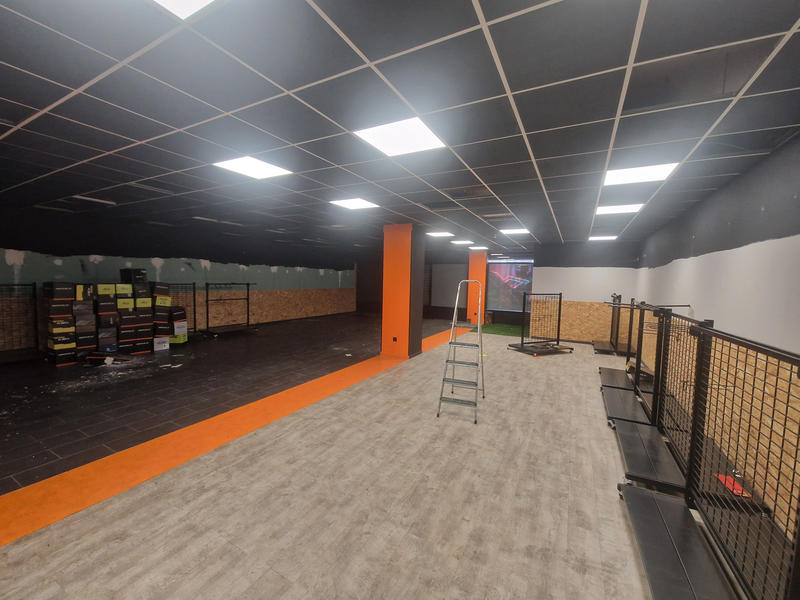 Local commercial - 496 m²