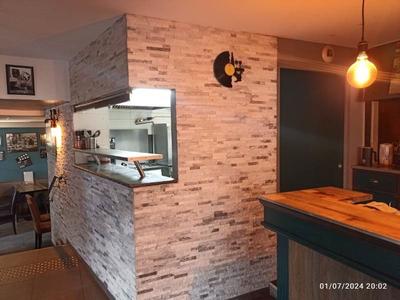 Local commercial - 110 m²