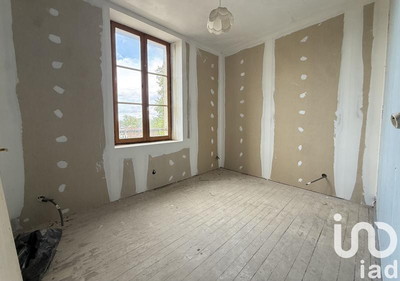 Maison - 215 m² - 9 pièces