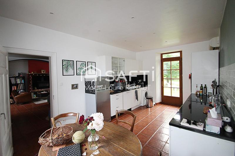 Maison - 140 m² - 5 pièces