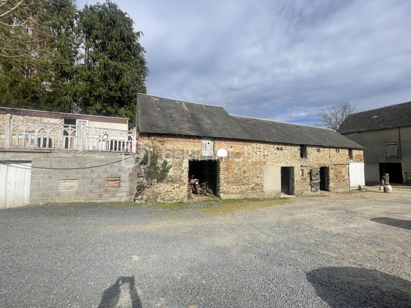 Corps de ferme - 120 m² - 5 pièces