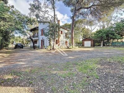 Villa - 160 m² - 7 pièces