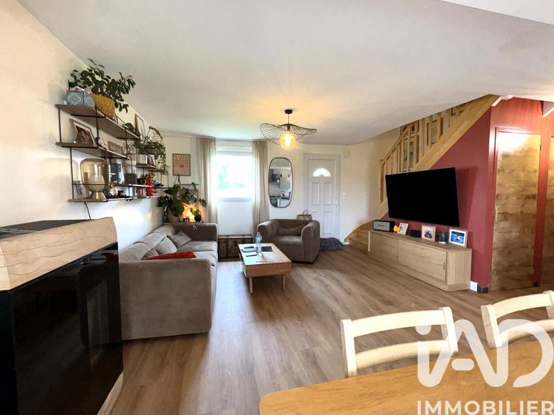 Maison - 97 m² - 5 pièces