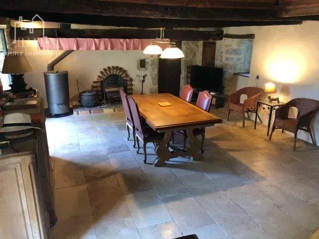 Maison chambre d'hôtes - 422 m²