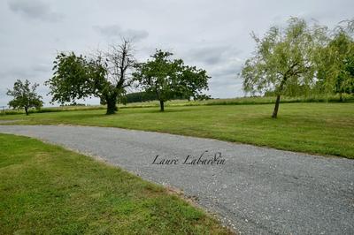 Maison - 300 m² - 9 pièces