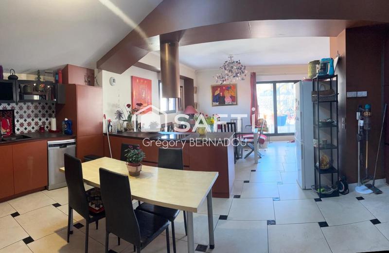 Appartement - 163 m² - 5 pièces