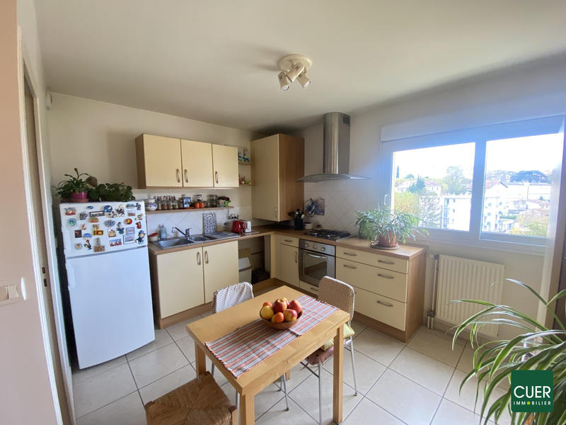 Appartement - 83 m² - 4 pièces