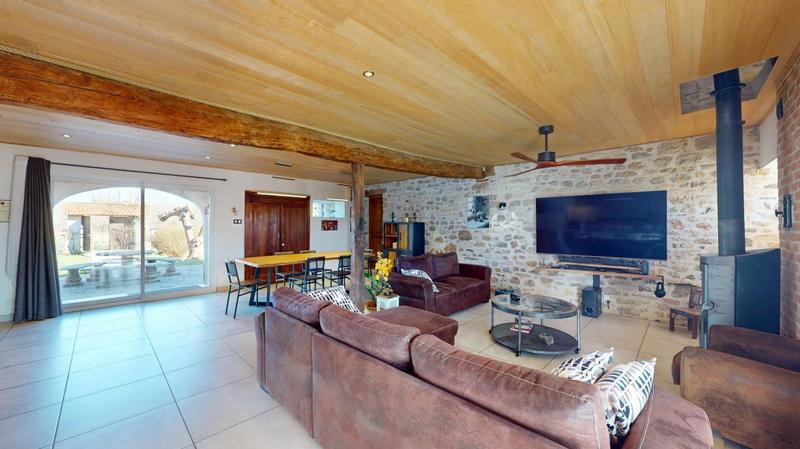 Propriété - 400 m² - 12 pièces