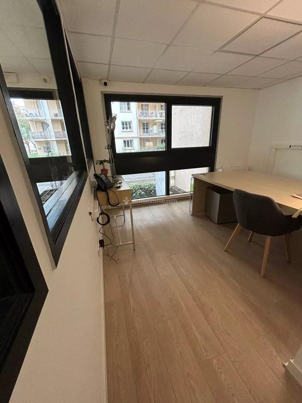 Bureau - 219 m² - 10 pièces