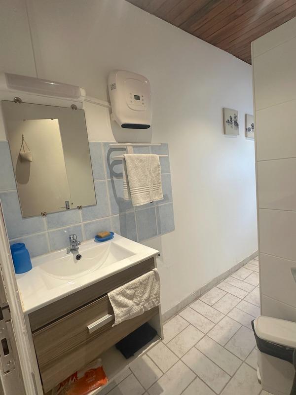 Fonds de commerce - 300 m²