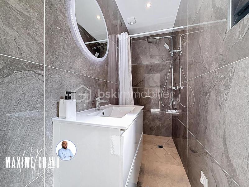 Maison - 142 m² - 5 pièces