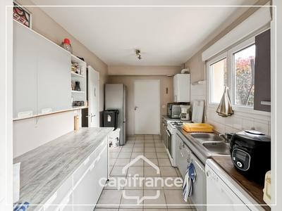 Maison - 98 m² - 5 pièces