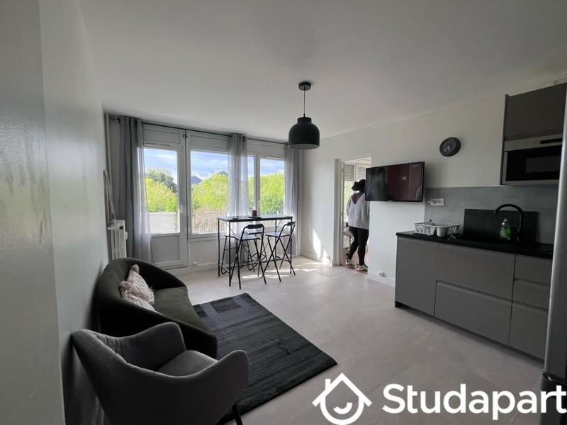 Chambre - 9 m² - 1 pièce