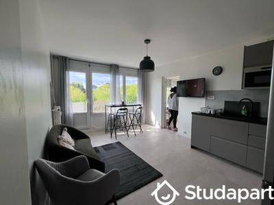 Chambre - 9 m² - 1 pièce