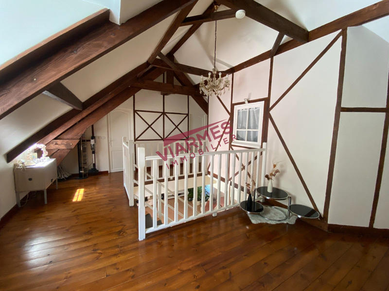 Maison - 196 m² - 8 pièces