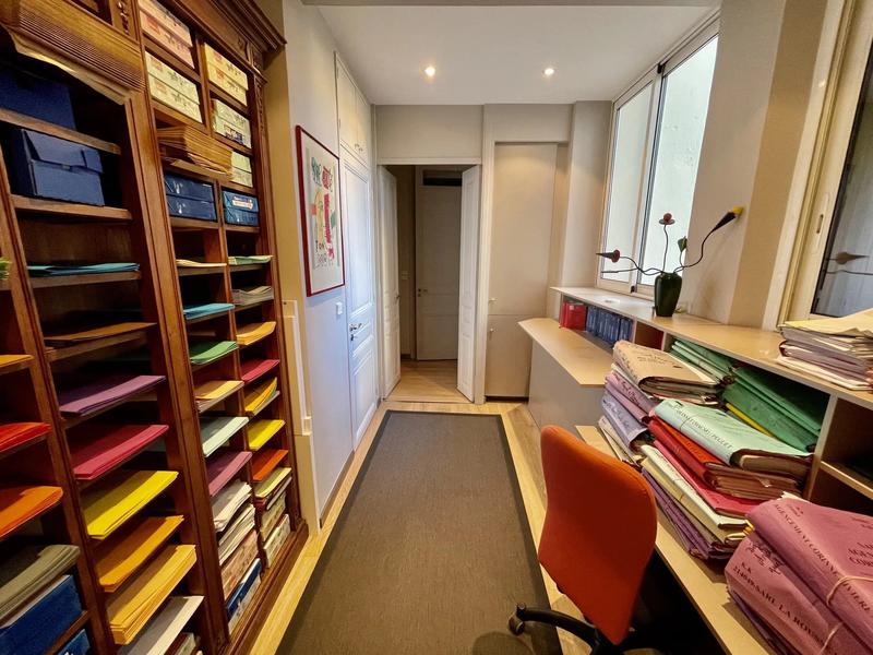 Appartement - 172 m² - 6 pièces