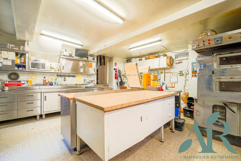 Fonds de commerce - 80 m²