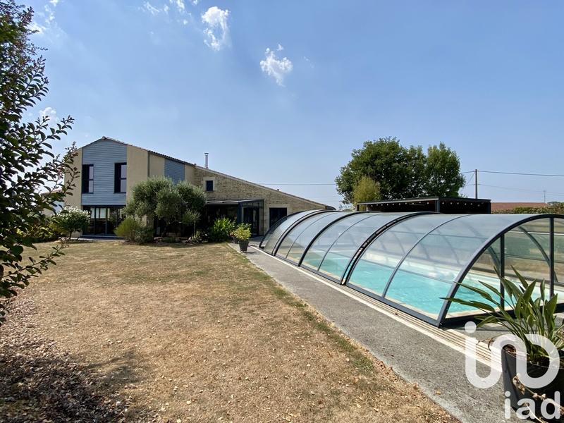 Maison - 195 m² - 7 pièces