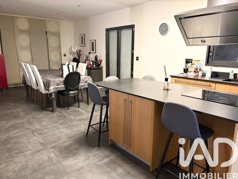 Maison de maîtres - 233 m² - 8 pièces