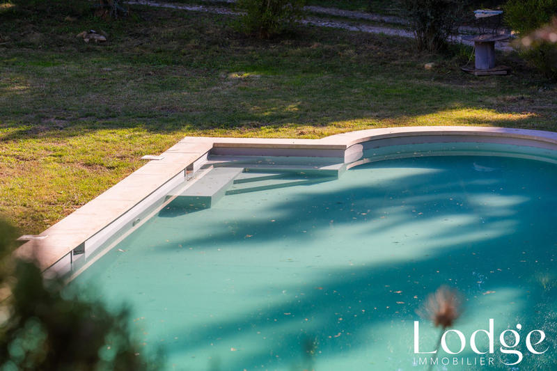 Maison ancienne - 250 m² - 8 pièces