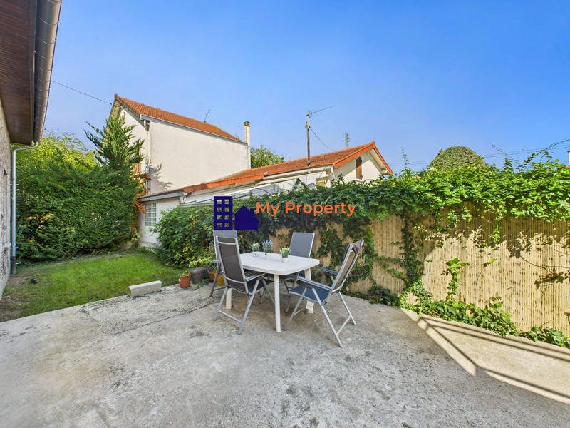 Maison - 152 m² - 7 pièces