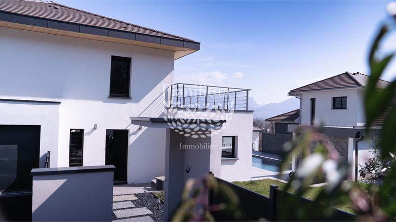 Maison - 194 m² - 5 pièces