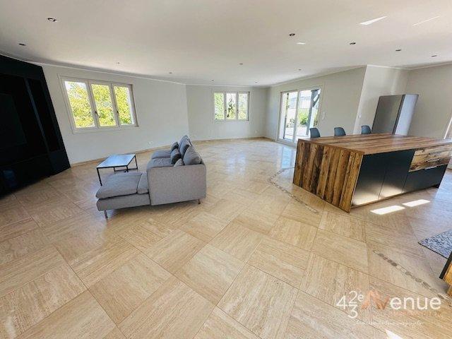 Maison - 175 m² - 5 pièces